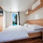 Kamp Boutique Materada